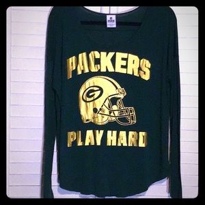Victoria’s Secret PINK Green Bay Packers NFL shirt
